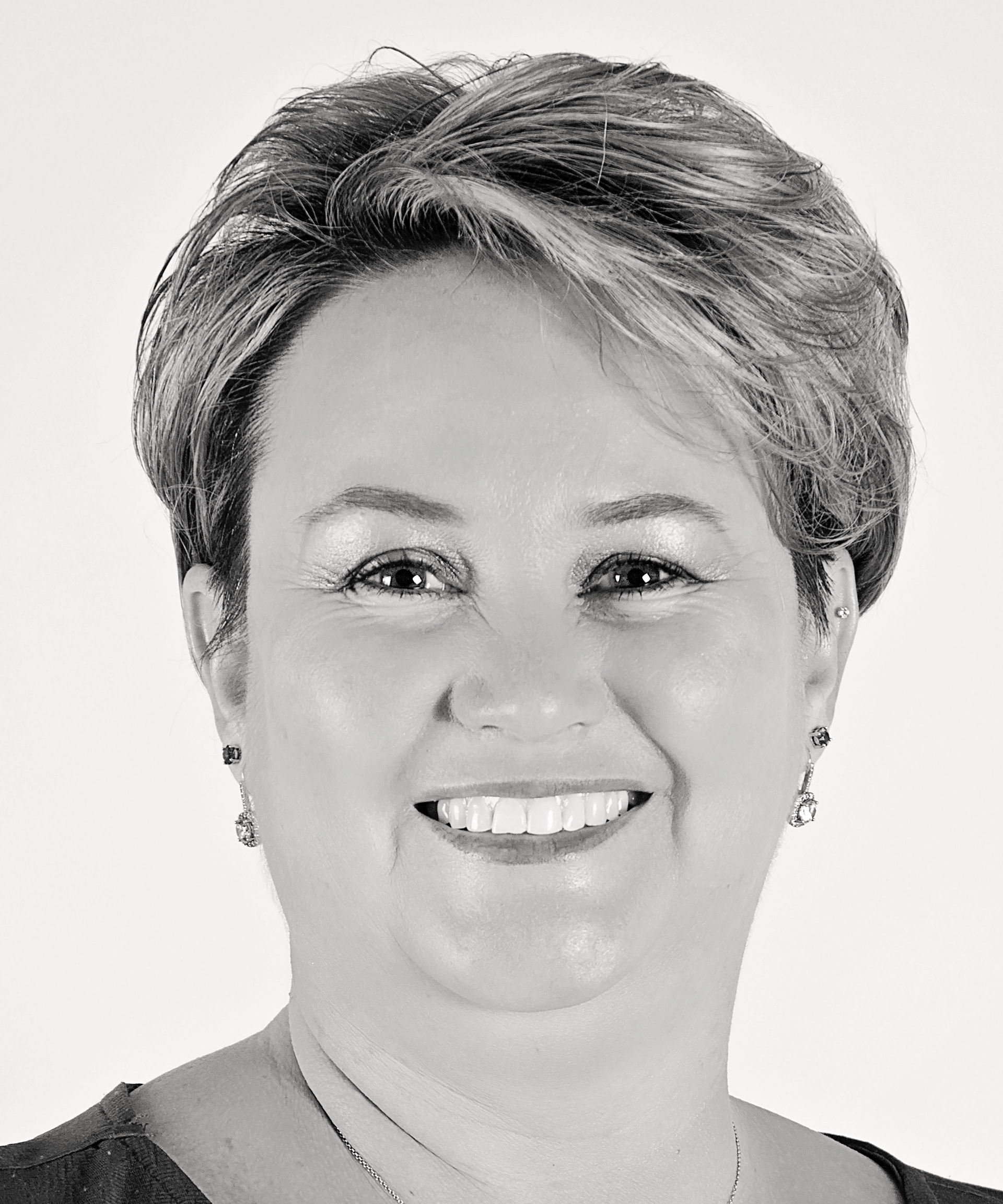 Professional portait photograph of Yolandie Van Lelyveld