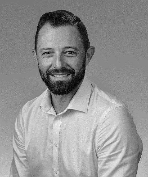 Professional portait photograph of Willie Viljoen