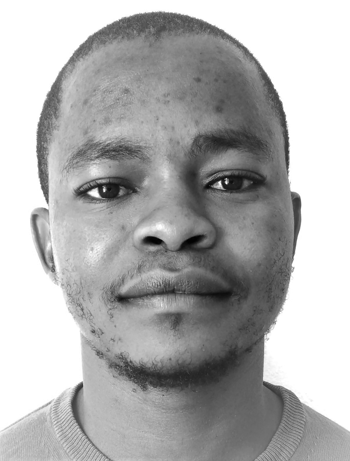 Professional portait photograph of Siyamazi Mbozana