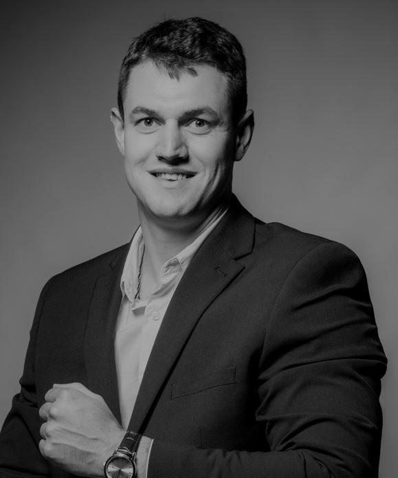 Professional portrait photograph of Izanco van Niekerk