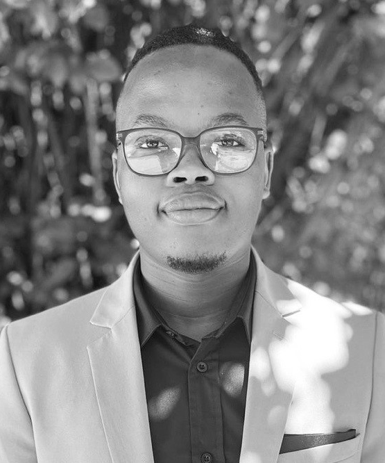 Professional portait photograph of Sakhele Mboyana