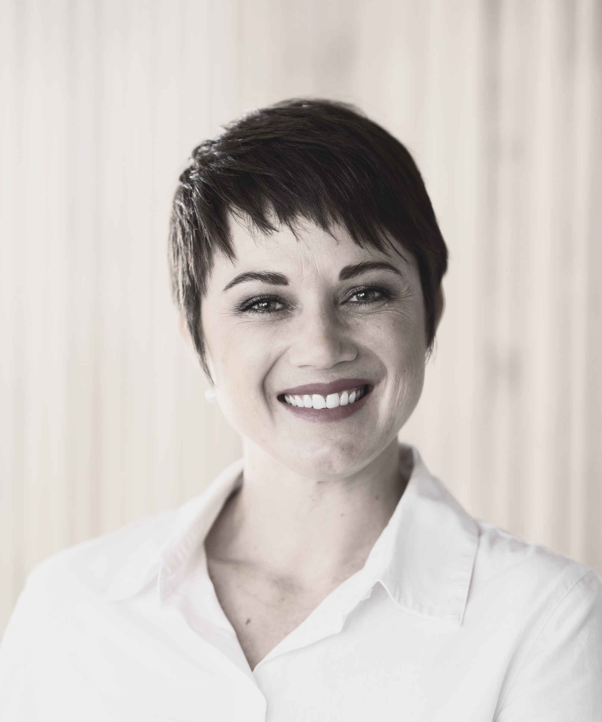 Professional portait photograph of Liezl Rautenbach