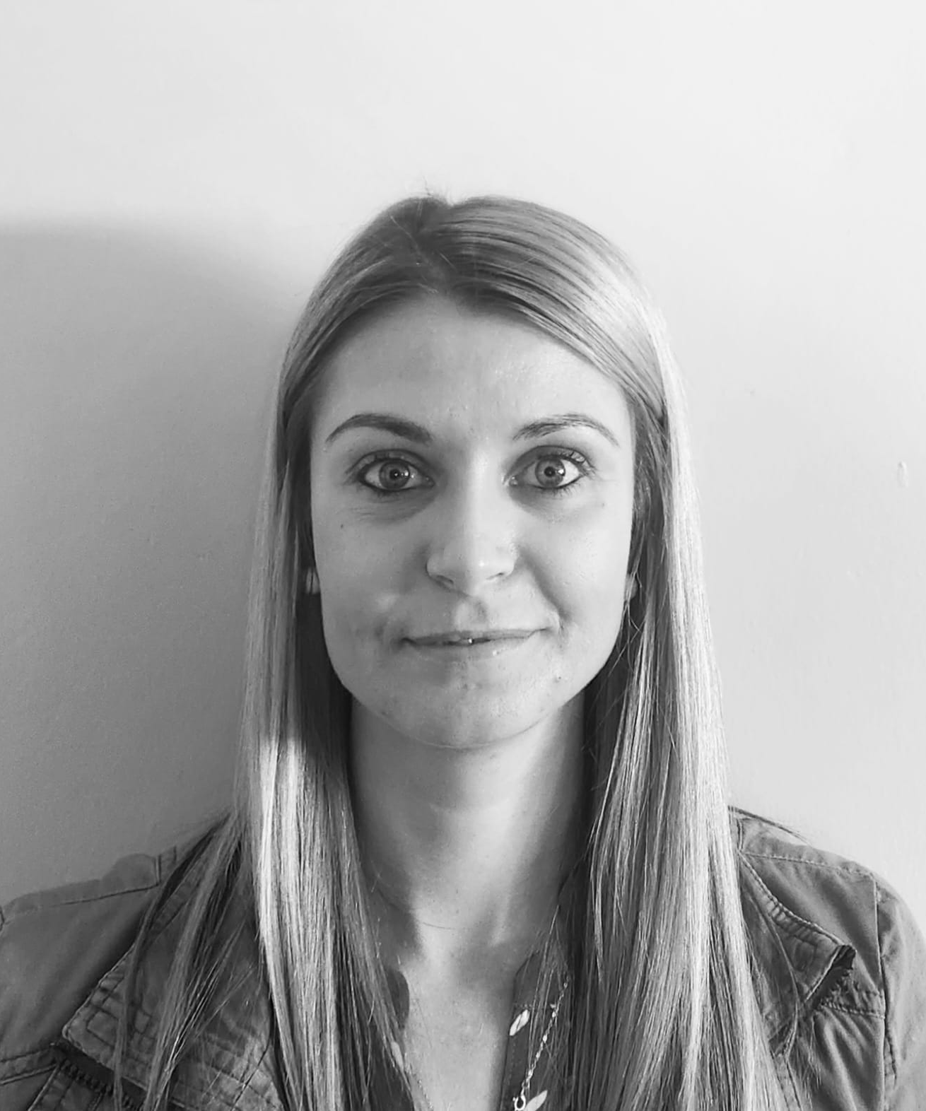 Professional portrait photograph of Annalize Coetzer