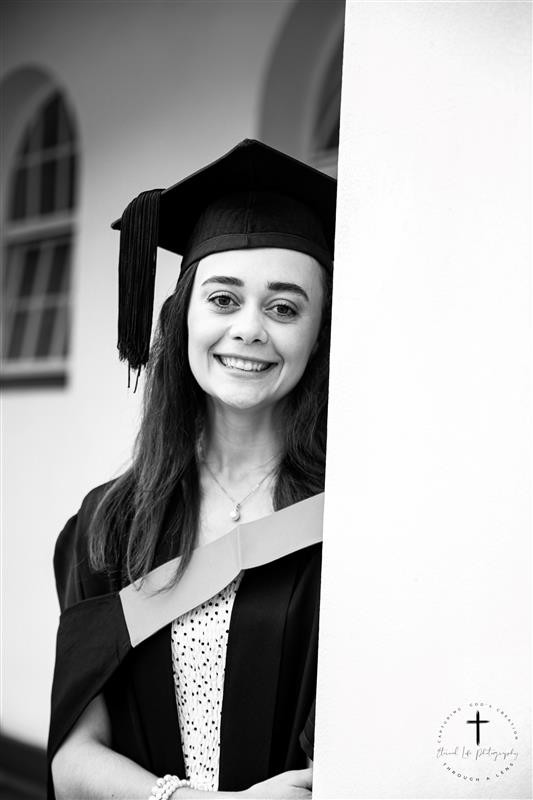 Professional portrait photograph of Nicole Landman