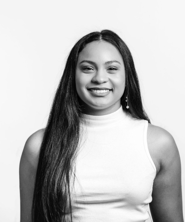 Professional portait photograph of Nicole Jacobs
