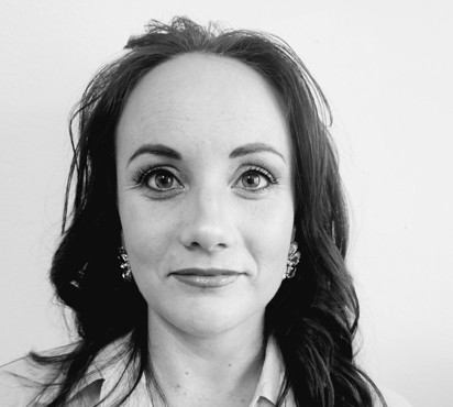 Professional portrait photograph of Debbie Otto