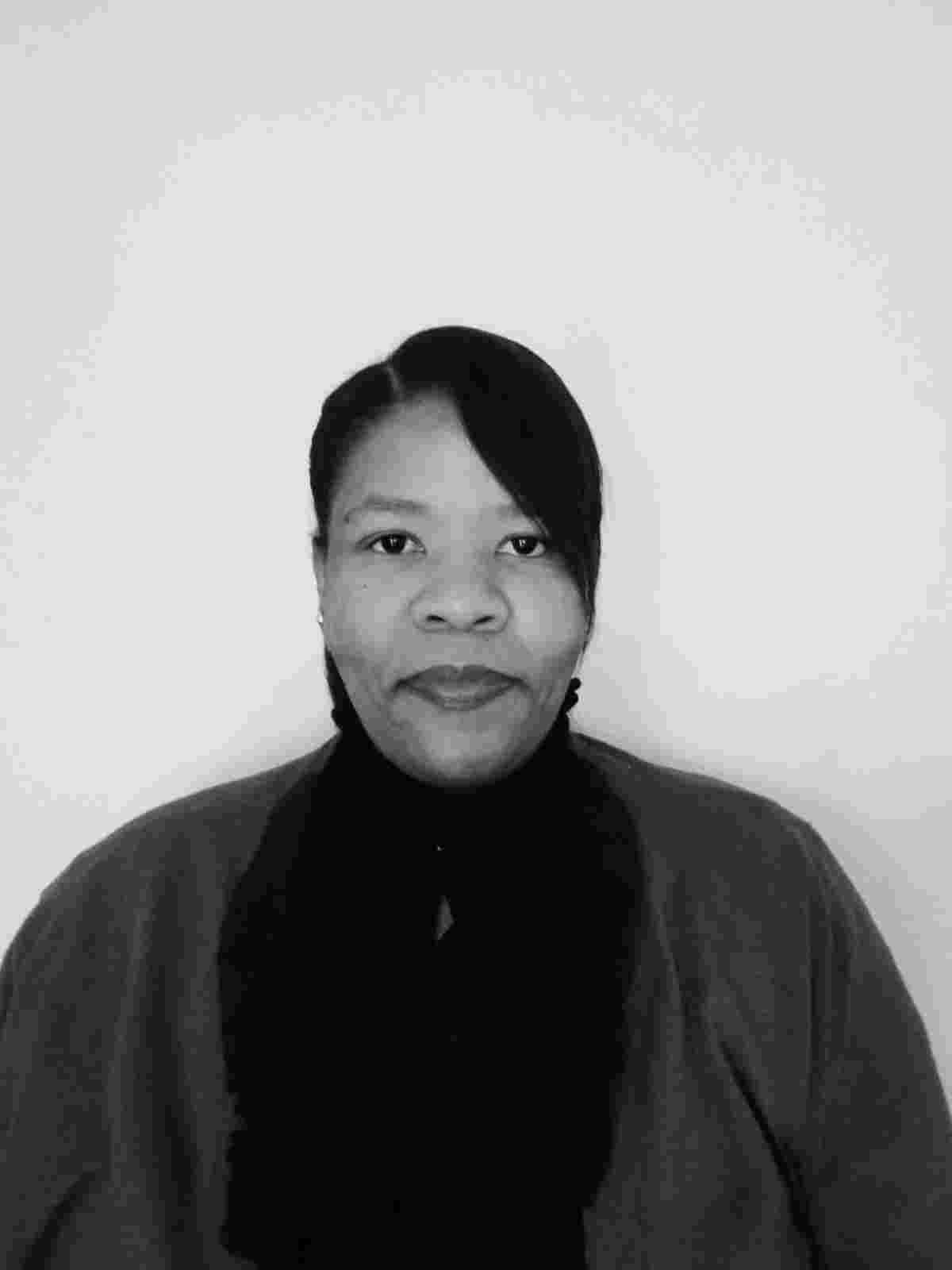 Professional portait photograph of Eleanor Brinkhuis
