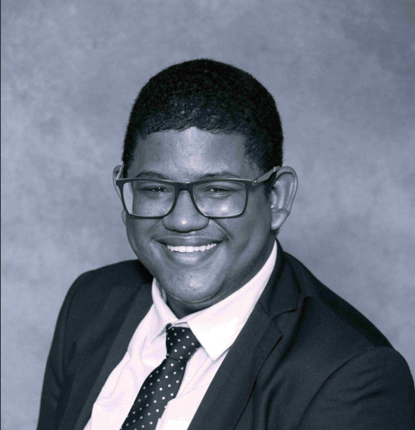 Professional portait photograph of Aldwin Abrahams