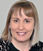 Professional portait photograph of Natasha Dyer