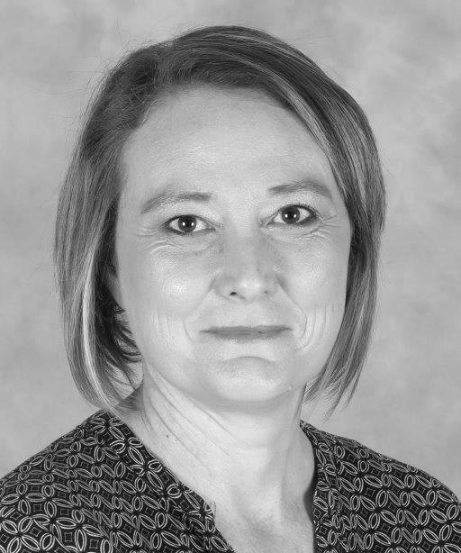 Professional portait photograph of Laura Pieterse