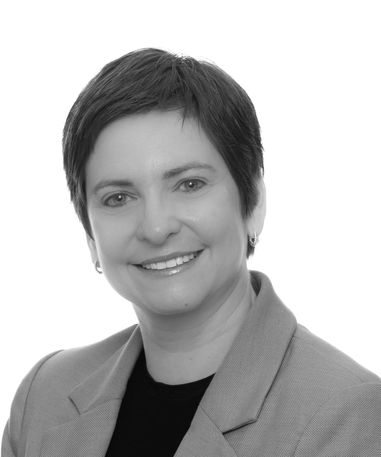 Professional portait photograph of Eloise Du Plessis