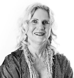 Professional portait photograph of Ingi Foster