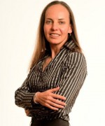 Professional portait photograph of Lesyl Potgieter