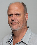 Professional portrait photograph of Deon Du Pisanie