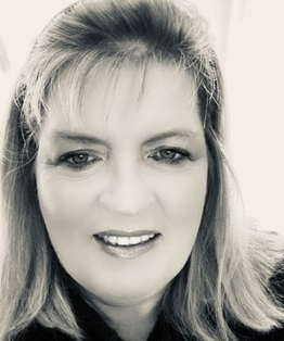 Professional portait photograph of Yolande Viljoen