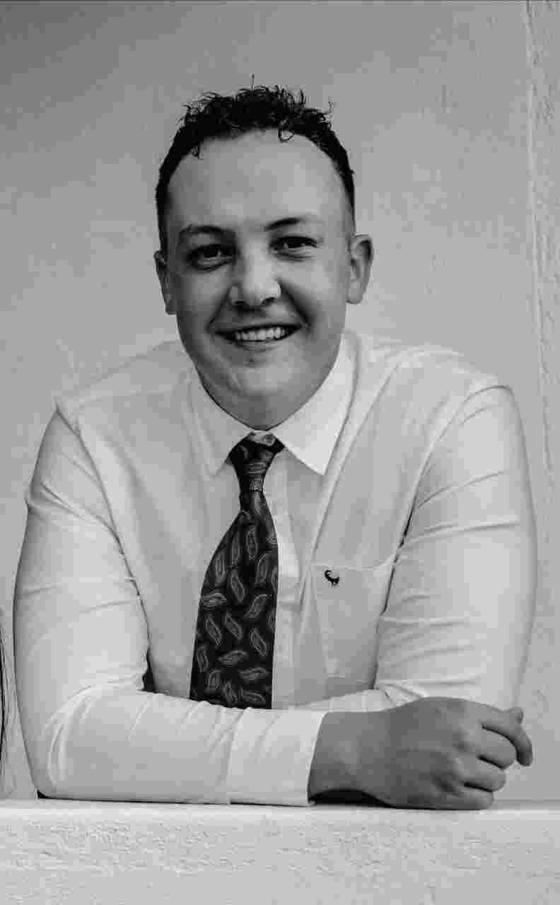 Professional portrait photograph of Ian Visser